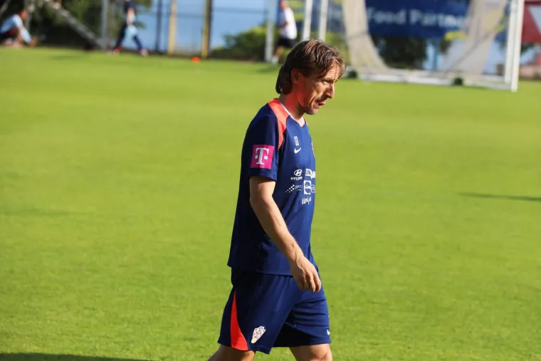 Vatreni potpuno posvećeni putu na SP: Mladi Vušković upija sve što rade stariji, Fruk niže krugove