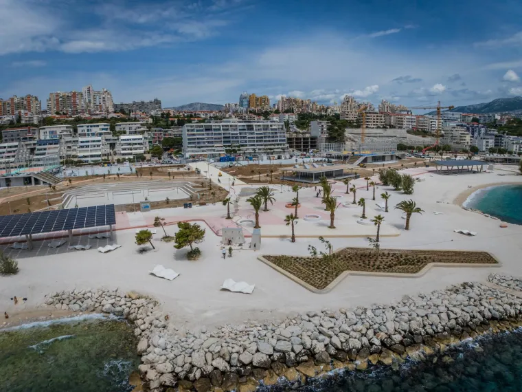 Sunce, more i žnjanska vibra: Pogledajte kako izgleda dan na novoj splitskoj plaži