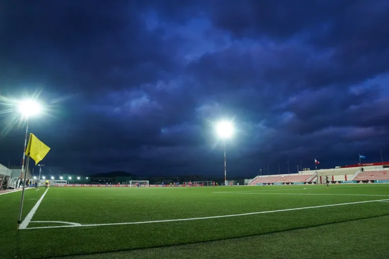 Sreća da Vatreni ne igraju na ovom stadionu: Iznad glava bi im letjeli - avioni
