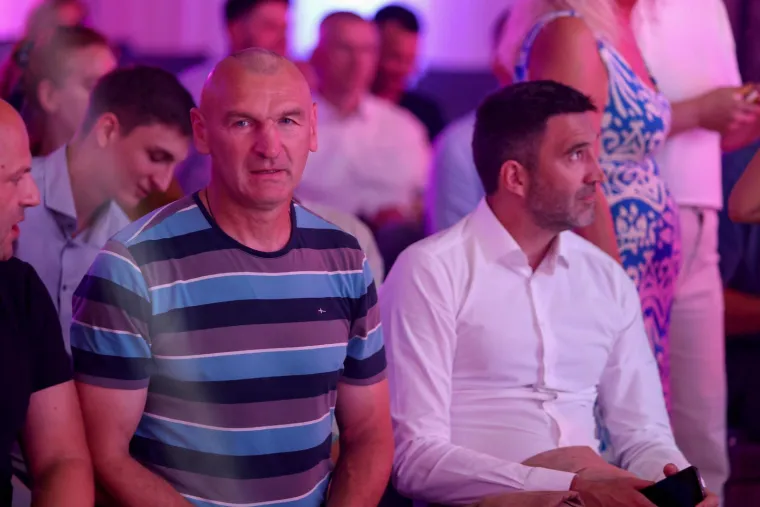 Morate vidjeti kako je izgledao susret Stipe Miočića i Željka Mavrovića: Ovo će vam uljepšati dan