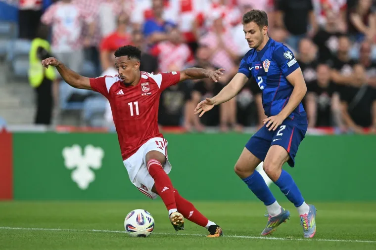 Pogledajte reakciju Majera kad je promašio gol: Izraz lica govori sve