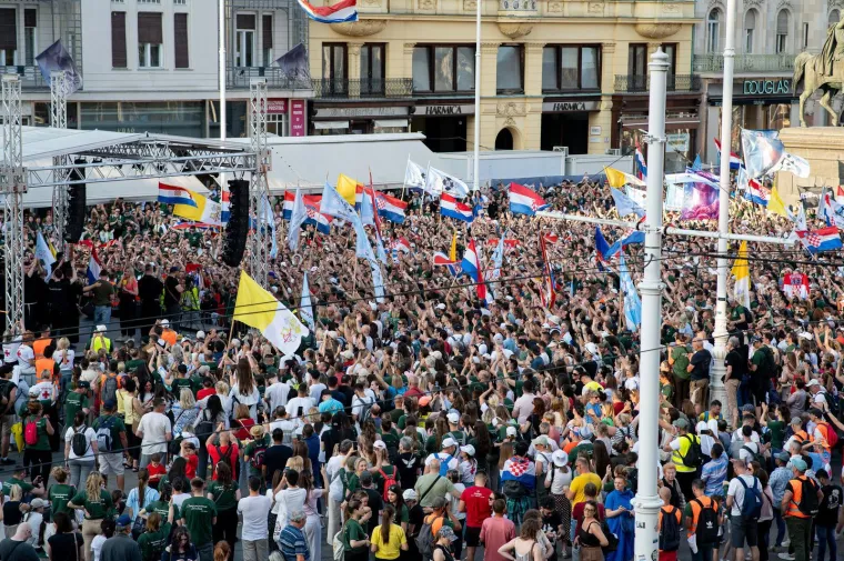 Nestvarni prizori iz Zagreba: Ovo nije nikakav prosvjed! Ovako izgleda 'hrvatski Camino'