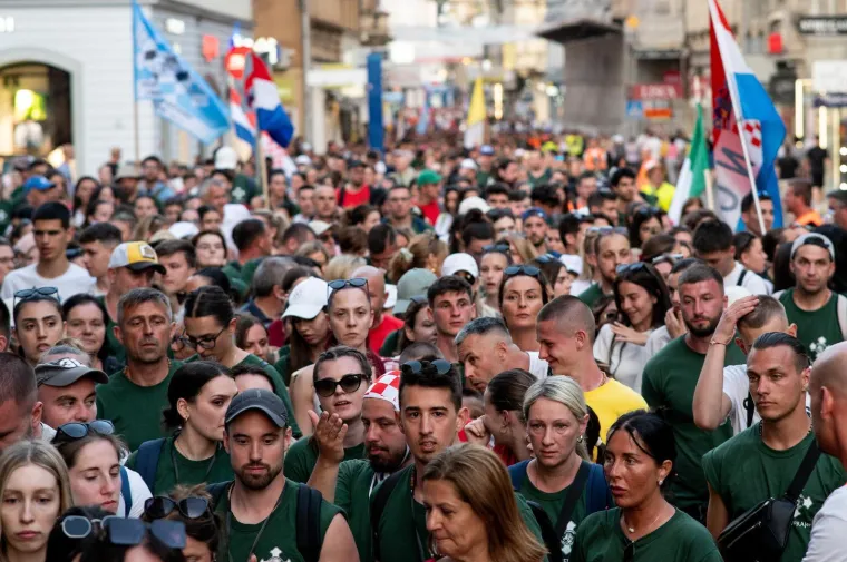 Nestvarni prizori iz Zagreba: Ovo nije nikakav prosvjed! Ovako izgleda 'hrvatski Camino'