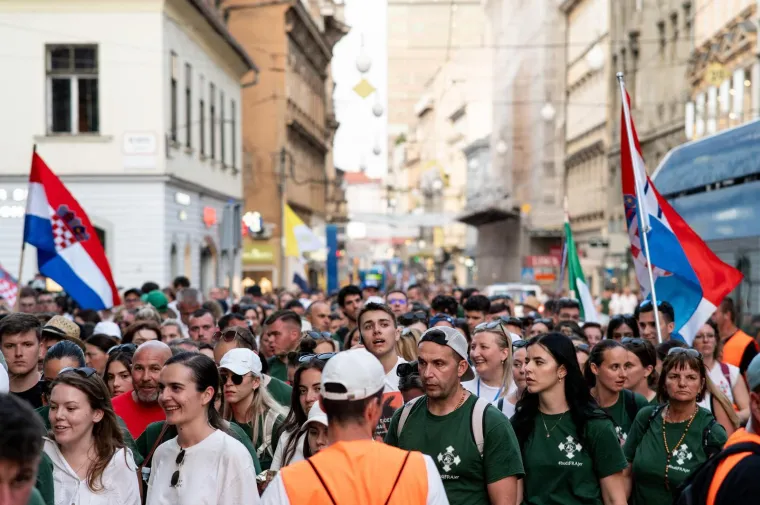 Nestvarni prizori iz Zagreba: Ovo nije nikakav prosvjed! Ovako izgleda 'hrvatski Camino'