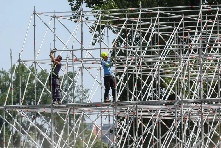 Krenule pripreme za Thompsona! Ovako napreduju pripreme za koncert na Hipodromu
