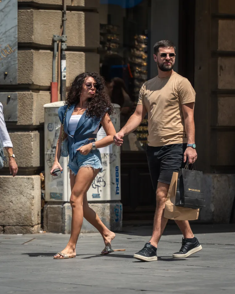 Centar Zagreba nikad nije bio ovako vruć: Zgodne dame u ljetnim kombinacijama osvojile &scaron;picu