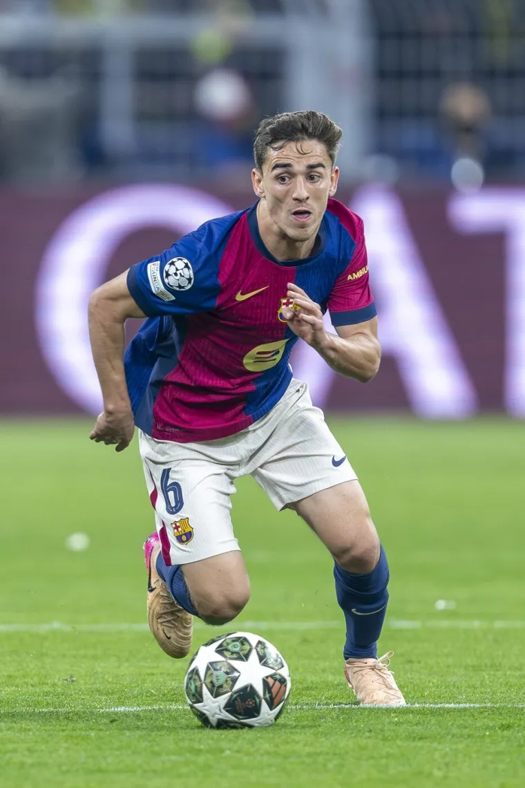 Tajna ljubav nogometne zvijezde i studentice Ane zasjenila kraljevsku romansu!