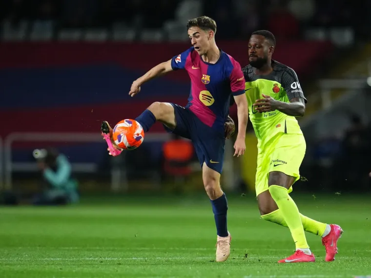 Tajna ljubav nogometne zvijezde i studentice Ane zasjenila kraljevsku romansu!