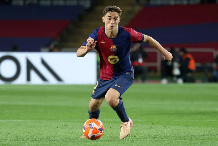 Tajna ljubav nogometne zvijezde i studentice Ane zasjenila kraljevsku romansu!