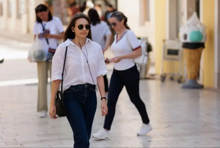 Vruće hlačice bile su hit u Zadru, a jedna ih je djevojka nosila savršeno