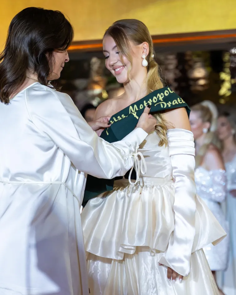 Koliko atraktivnih djevojaka na jednom mjestu! Pogledajte kako je izgledao izbor za Miss Metropole