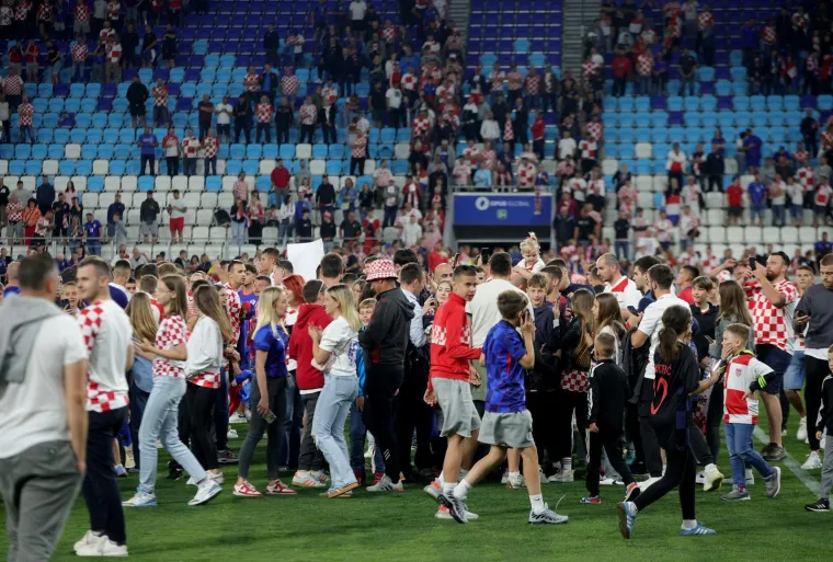 Nikad viđeno slavlje nakon utakmice Vatrenih: Hoće li nas UEFA kaziti zbog ovog detalja?