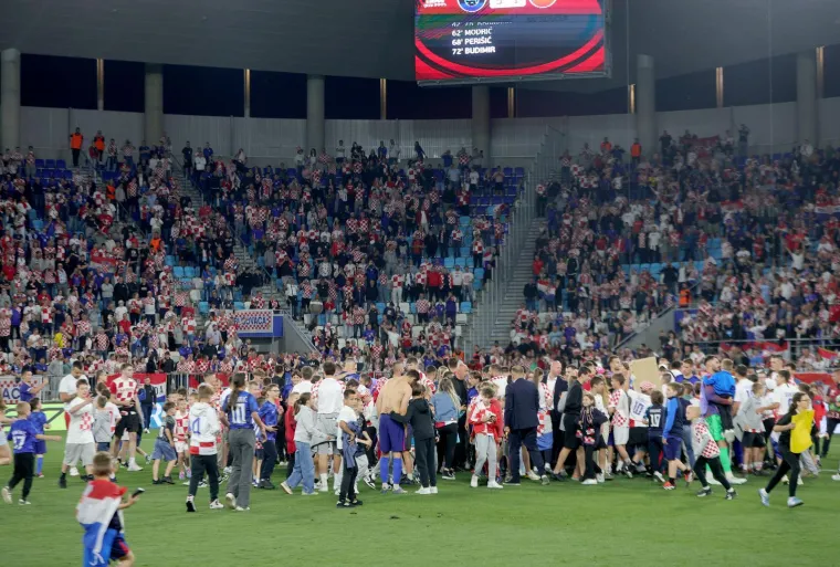 Nikad viđeno slavlje nakon utakmice Vatrenih: Hoće li nas UEFA kaziti zbog ovog detalja?