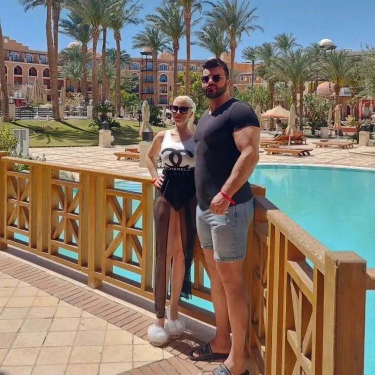 Ervin Mujaković ljubi bivšu misicu: Samozatajna plavuša voli modu i luksuz