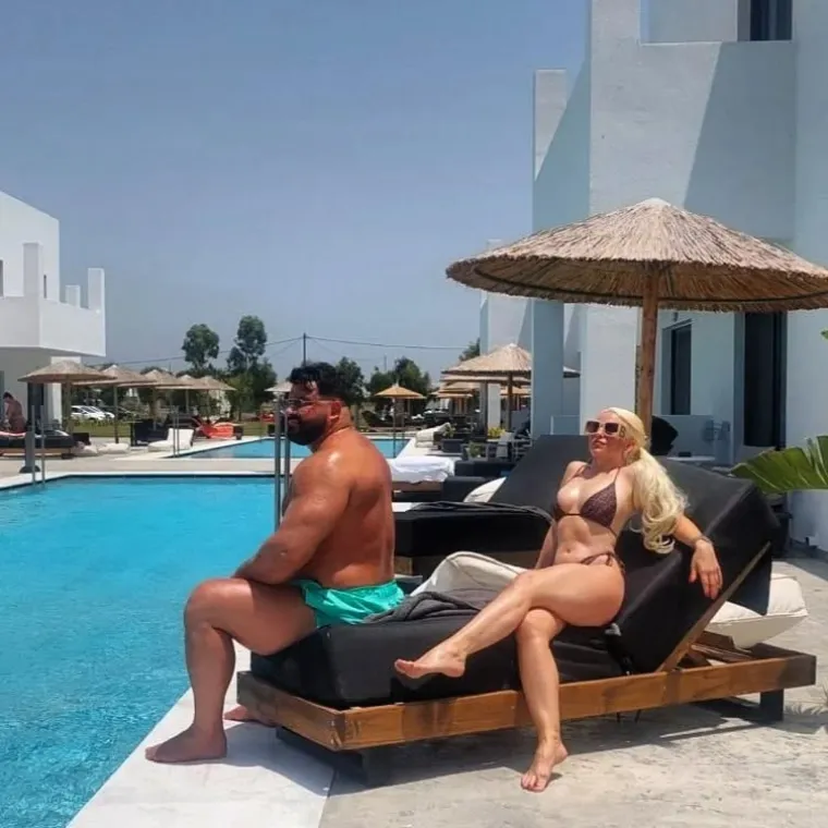 Ervin Mujaković ljubi biv&scaron;u misicu: Samozatajna plavu&scaron;a voli modu i luksuz