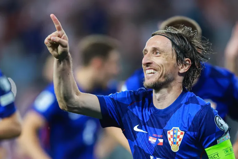 Modrić izazvao delirij nakon izlaska iz sudnice: Jedna žena se ba&scaron; potrudila uslikati Luku