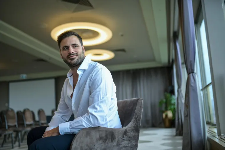 Od bullyinga u školi do milijuna na računu: Kako je Stjepan Hauser izgledao na početku karijere?