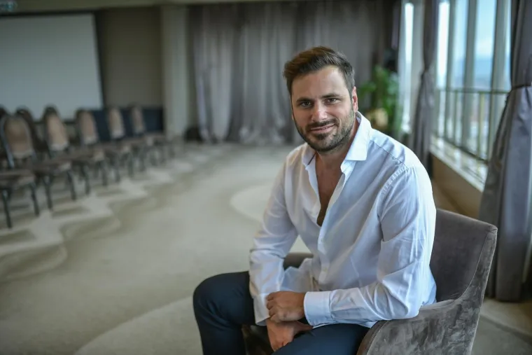 Od bullyinga u školi do milijuna na računu: Kako je Stjepan Hauser izgledao na početku karijere?