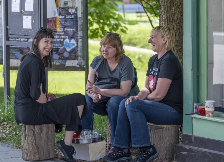 Dama u &scaron;tiklama podigla temperaturu, a neki se skinuli u kupaće kostime