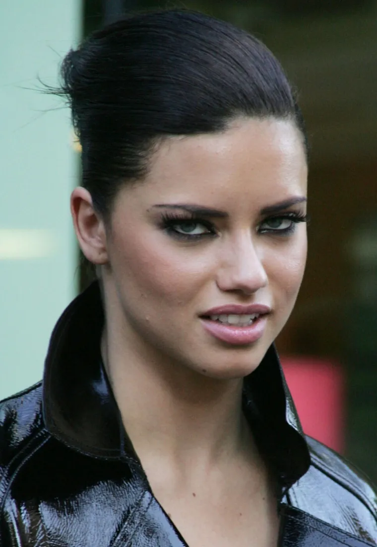 Od svjetske ljepotice do botoks kraljice: Kako danas izgleda Adriana Lima?