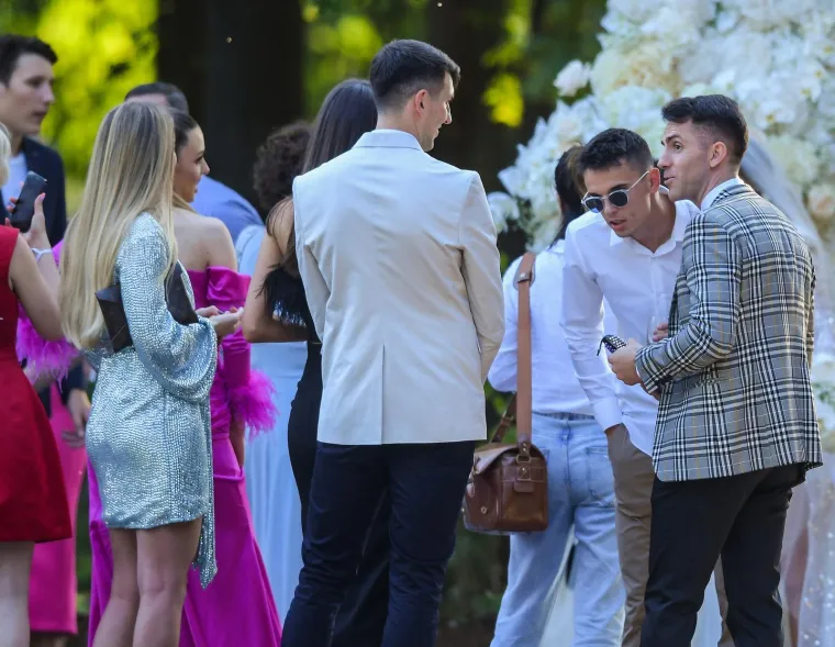 Tri godine bračne idile: Ovako su izgledali Tin Jedvaj i njegova suputnica na dan vjenčanja