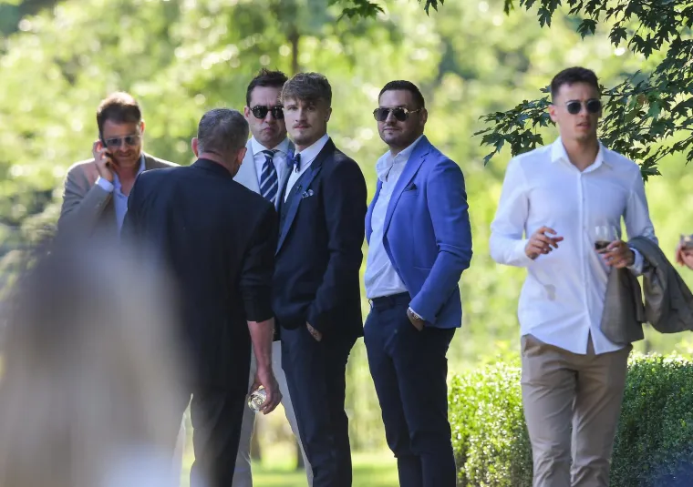 Tri godine bračne idile: Ovako su izgledali Tin Jedvaj i njegova suputnica na dan vjenčanja