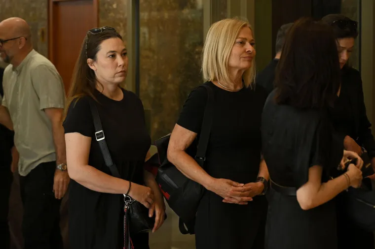 Neutješna kći Matije Dedića nije mogla sakriti tugu na komemoraciji