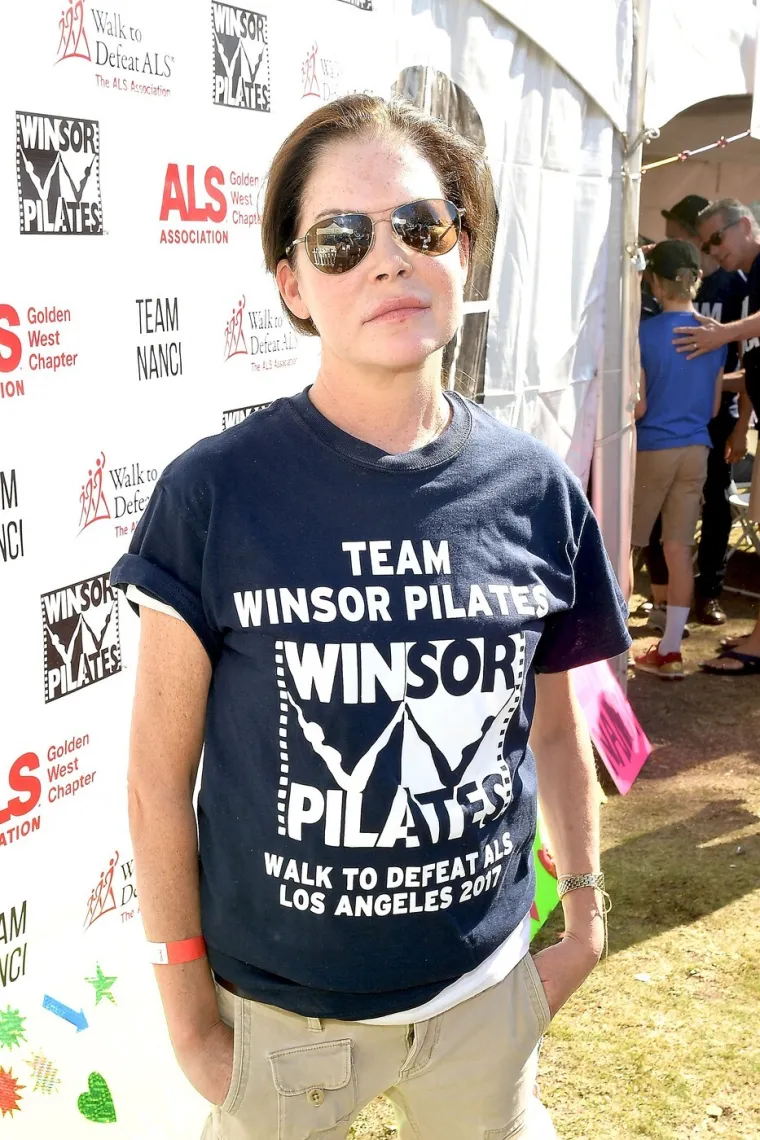 Život je nije mazio, a estetske operacije su je uni&scaron;tile: Ovako danas izgleda jedna od omiljenih ljepotica 90-ih