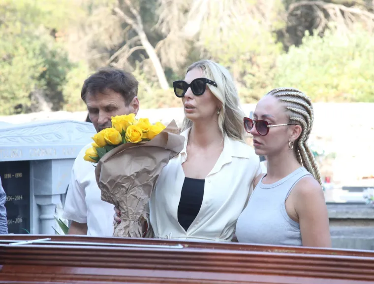 Posljednji ispraćaj Ivice Karabatića: Ava u suzama ispratila voljenog tatu