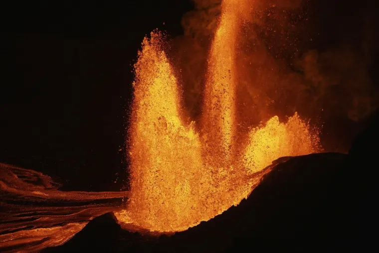 Pogledajte kako je izgledala erupcija vulkana Kilauea: Lava je šikljala 305 metara u zrak!