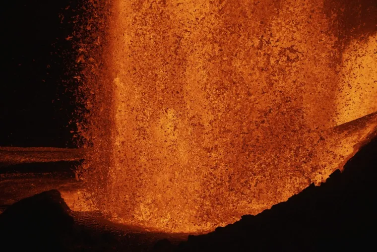 Pogledajte kako je izgledala erupcija vulkana Kilauea: Lava je šikljala 305 metara u zrak!