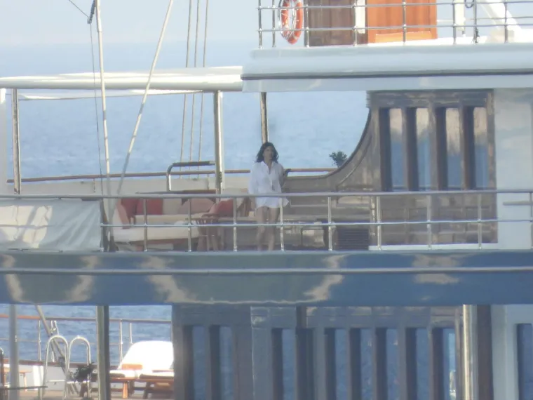 Nove fotografije Jeffa Bezosa i zaručnice Lauren Sanchez na Hvaru: Snimljeni romantični trenutci