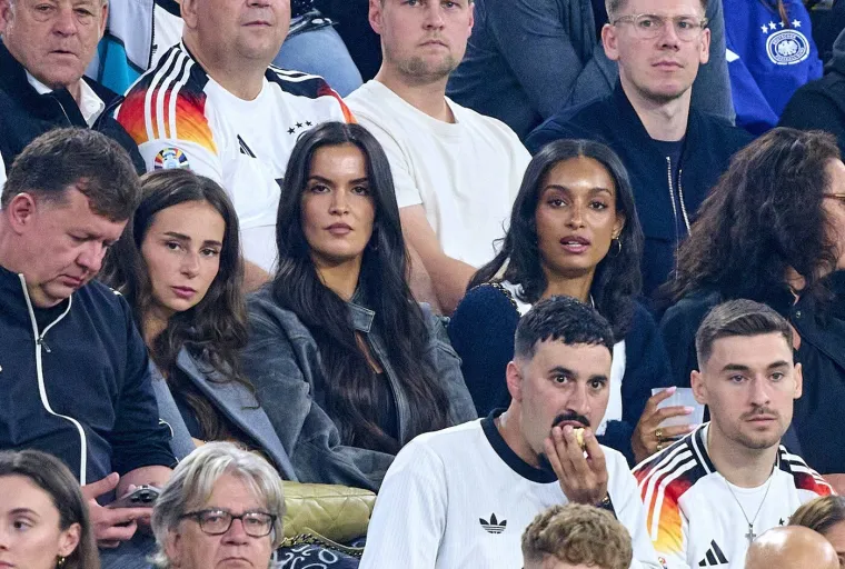 Njezin dečko potpisuje ugovor na 150 milijuna eura, ali ona je prava neočekivana zvijezda