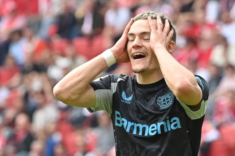 Njezin dečko potpisuje ugovor na 150 milijuna eura, ali ona je prava neočekivana zvijezda