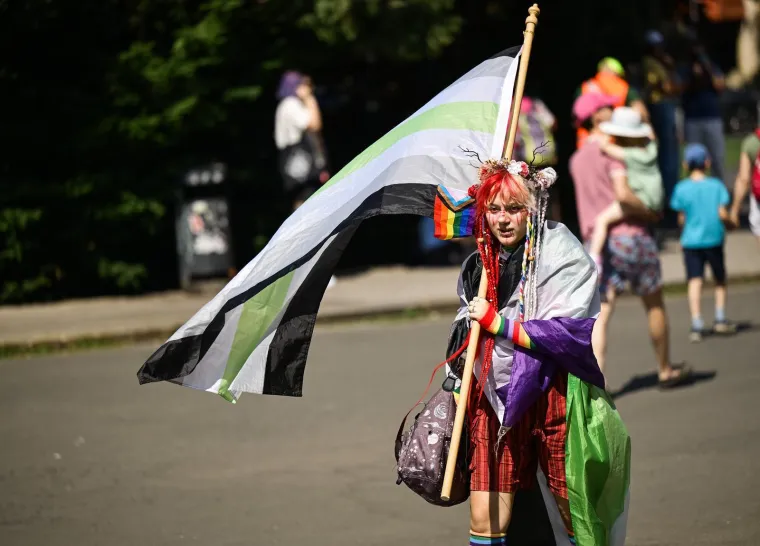 Najglasnija Povorka ponosa dosad! Zagreb nikad nije bio &scaron;areniji: 'Bez podjele na rozo i plavo'
