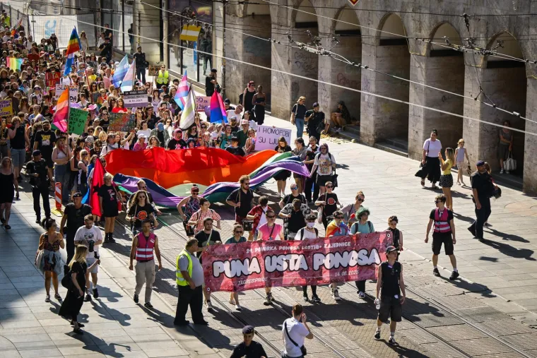 Najglasnija Povorka ponosa dosad! Zagreb nikad nije bio šareniji: 'Bez podjele na rozo i plavo'
