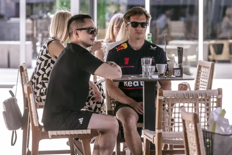 Kavica, kupanac, &scaron;etnjice! Osječka &scaron;pica prava je uživancija: Pogledajte kako gu&scaron;taju u gradu na Dravi