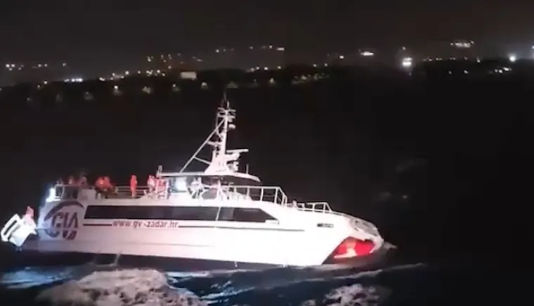Pogledajte olakšanje na licima putnika spašenih s tonućeg broda kraj Zadra