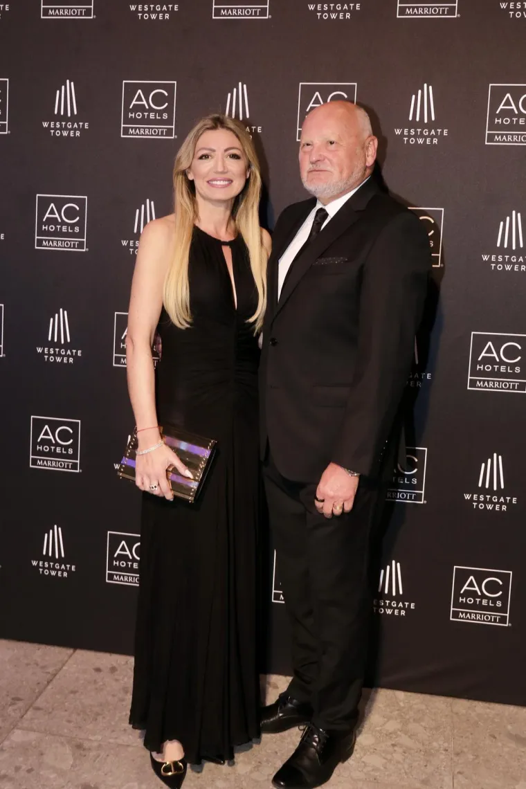 U mladosti bio fatalni zavodnik, smirio se s doktoricom znanosti: Biv&scaron;i premijer danas puni 76 godina