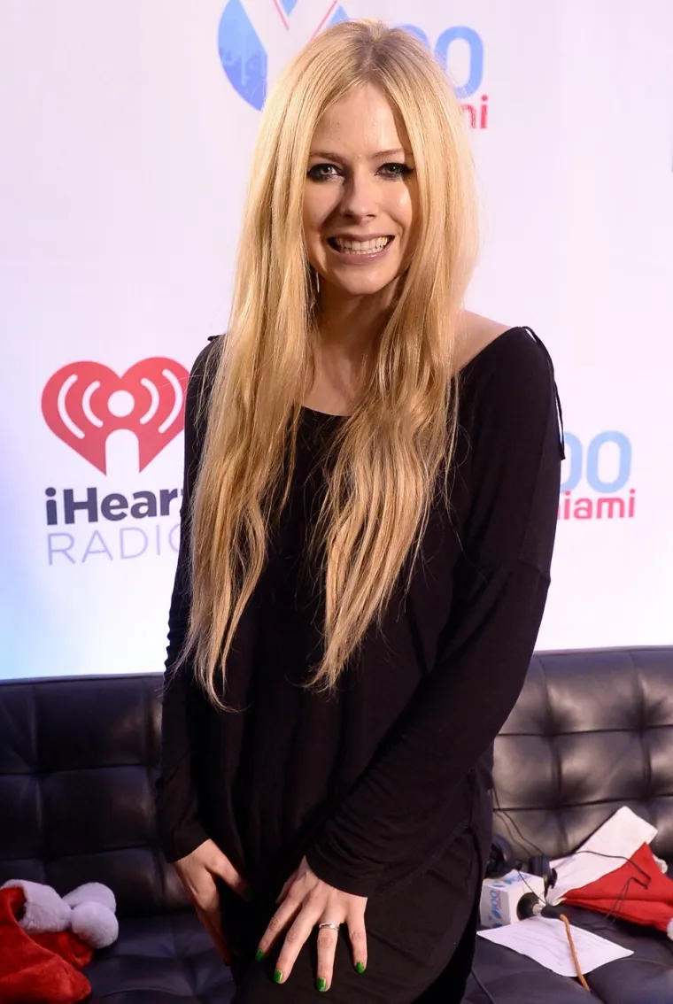 Svi su htjeli biti Avril Lavigne: Gdje je zvijezda za koju kruže teorije zavjere da je mrtva?