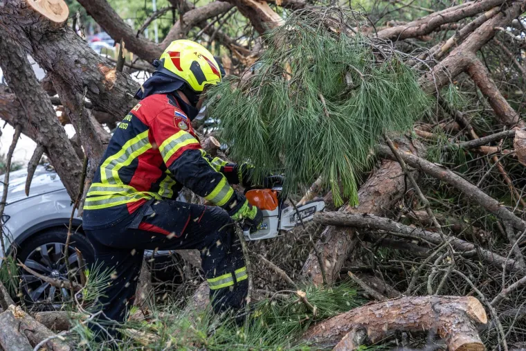Zastra&scaron;ujuće posljedice razornog nevremena koje je poharalo Istru: Kao da je pro&scaron;ao tornado...