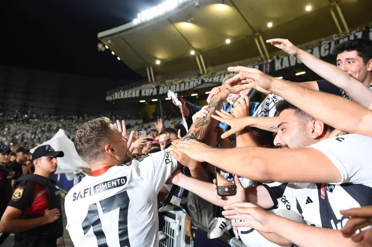 Ovako izgleda novi dom Brune Petkovića: Kocaelispor ima stadion kakav možemo samo sanjati