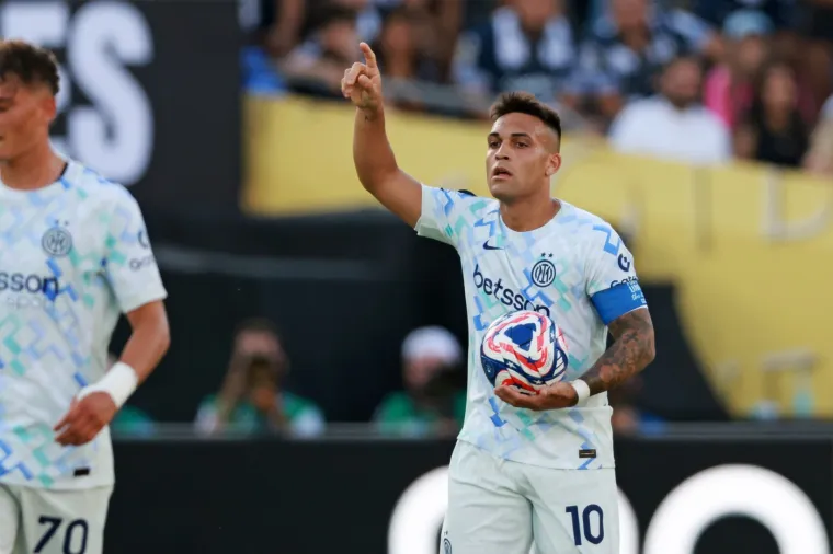 Sučić debitirao u Interovom dresu, pogledajte kako mu stoji: Jedan igrač je bio zvijezda večeri