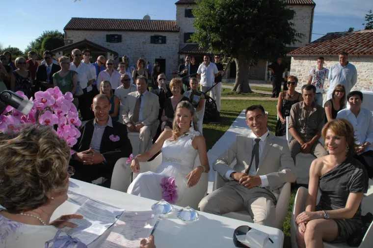 Povezivali ga s manekenkama, a on ljubio odbojka&scaron;icu: Tko je žena koja se udala za Stipu Drvi&scaron;a?