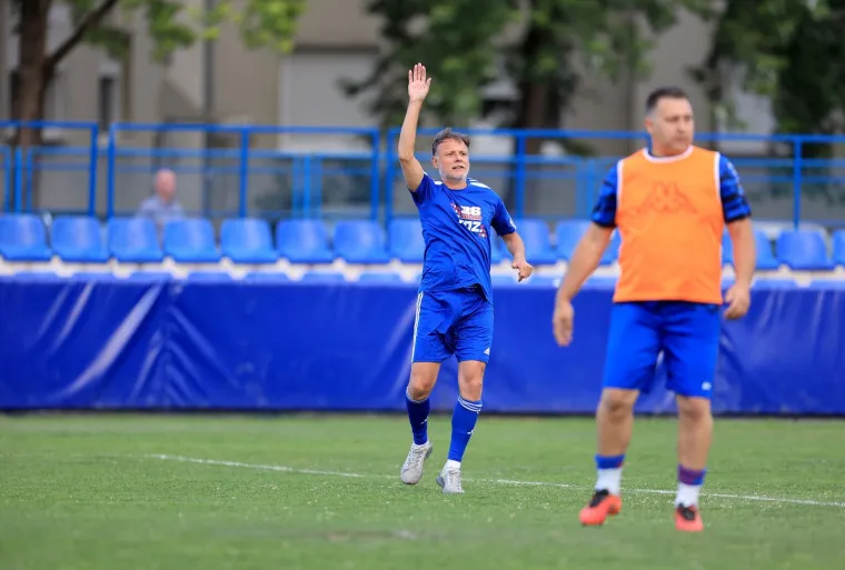 Istaknuti HDZ-ovac igrao nogomet u stilu Ronaldinha: 'Izbornik' je sve gledao sa strane...