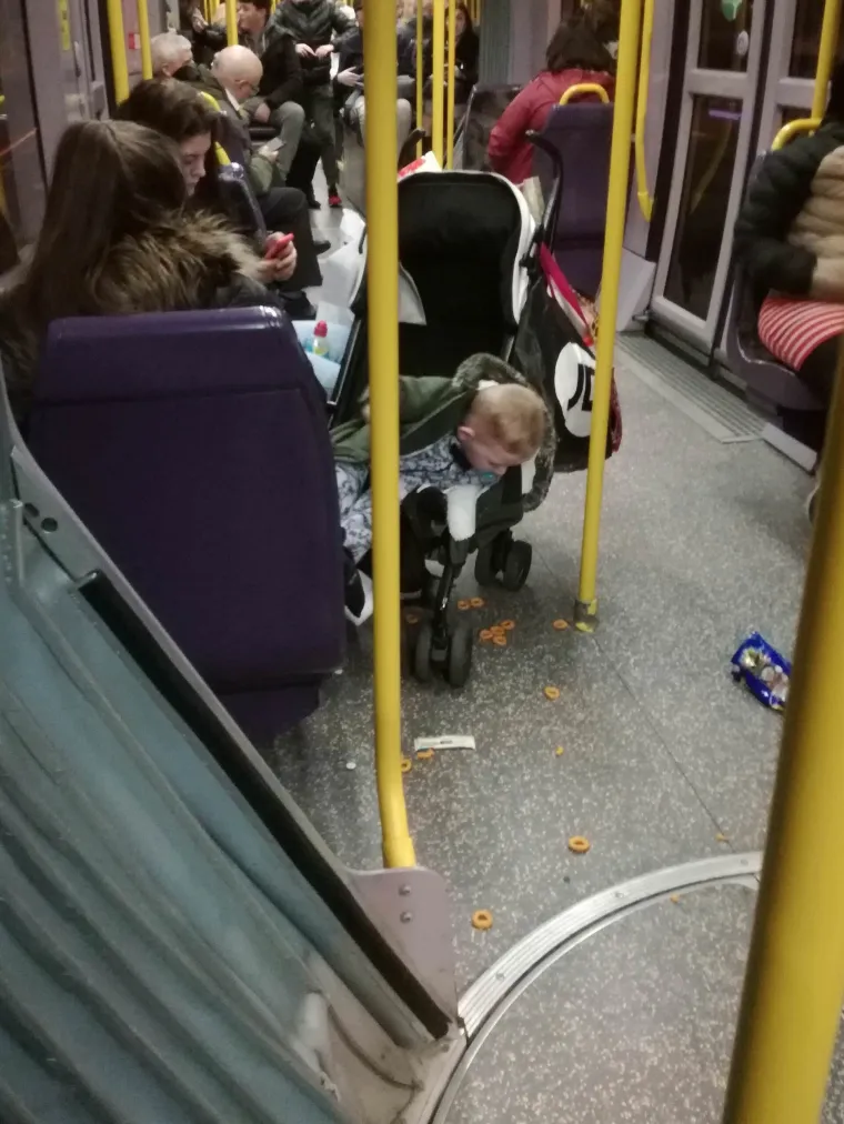 Zgrozit će vas kada vidite što si neki dopuštaju u javnom prijevozu, što je previše - previše je