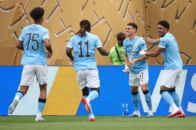 Pogledajte lice Gvardiola nakon &scaron;to je doznao da neće početi u prvih 11 na klupskom SP-u