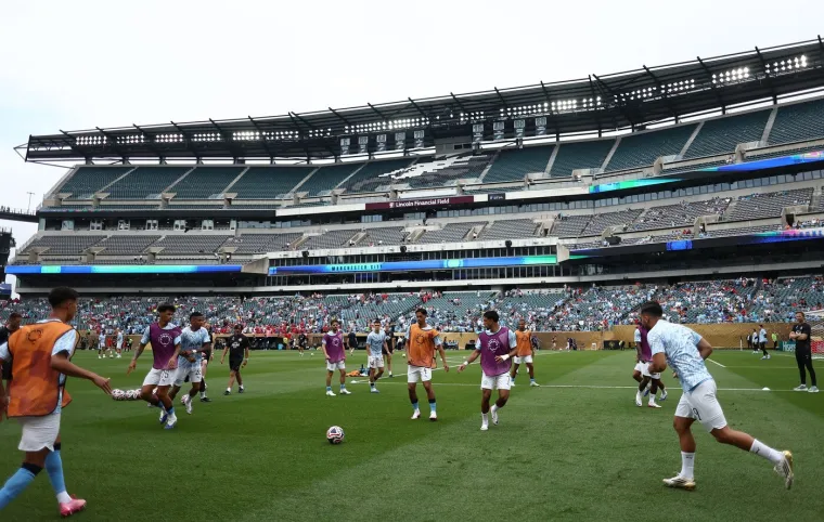 Pogledajte lice Gvardiola nakon &scaron;to je doznao da neće početi u prvih 11 na klupskom SP-u