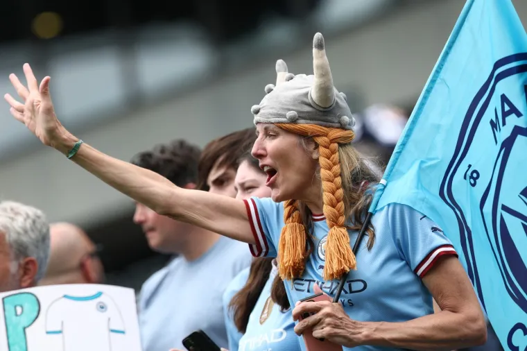 Pogledajte lice Gvardiola nakon &scaron;to je doznao da neće početi u prvih 11 na klupskom SP-u