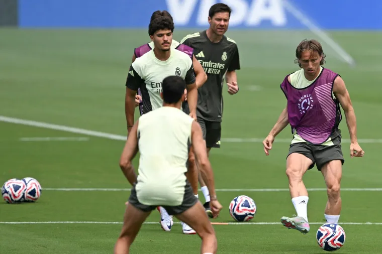 Publika u Miamiju pala u trans kad je Luka u&scaron;ao u igru! Ovo se rijetko viđa